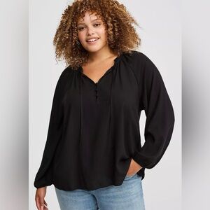 Torrid Challis Tie-Front Blouse – Deep Black – Size 00 (M/L / 10) – NWT